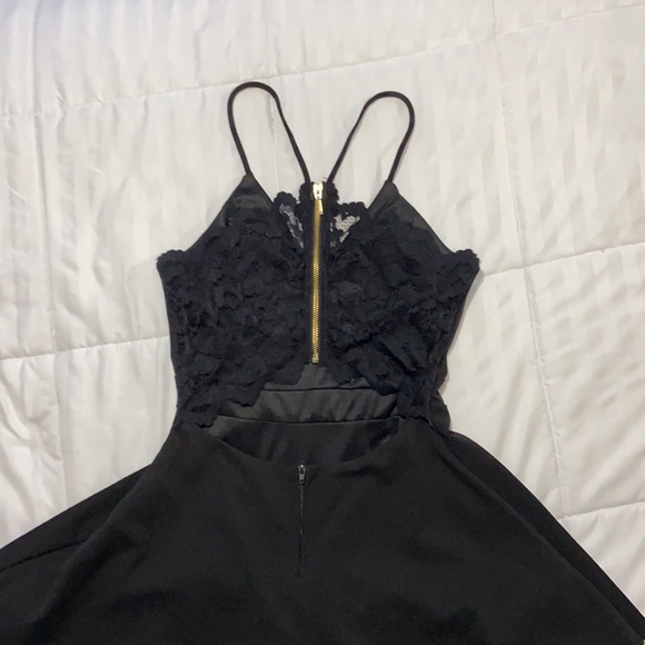 Size 7/8 special occasion dress/ black/ lace - Picture 3 of 6